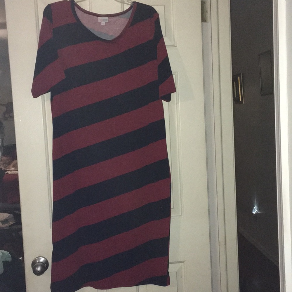 Navy and burgundy striped short sleeve dress